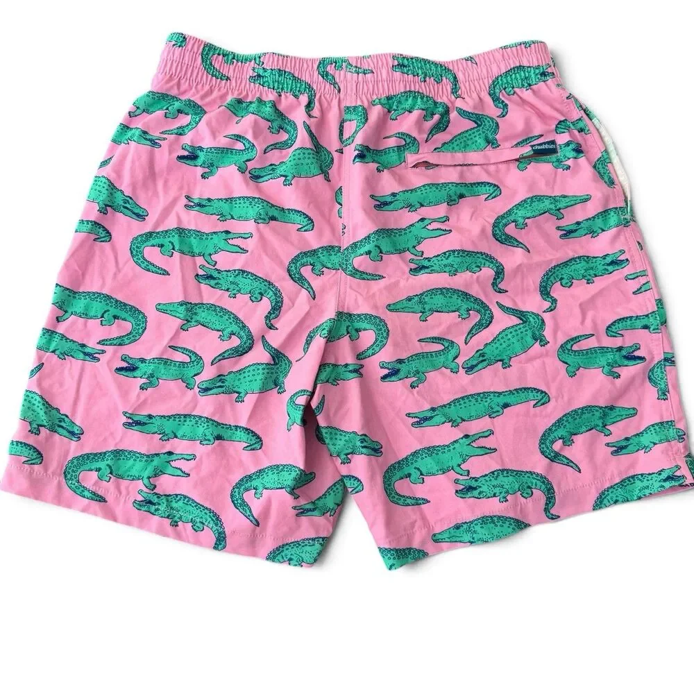 Chubbies The Gem Glades Swim Trunks Men L Pink Alligator Print AOP Stretch Lined